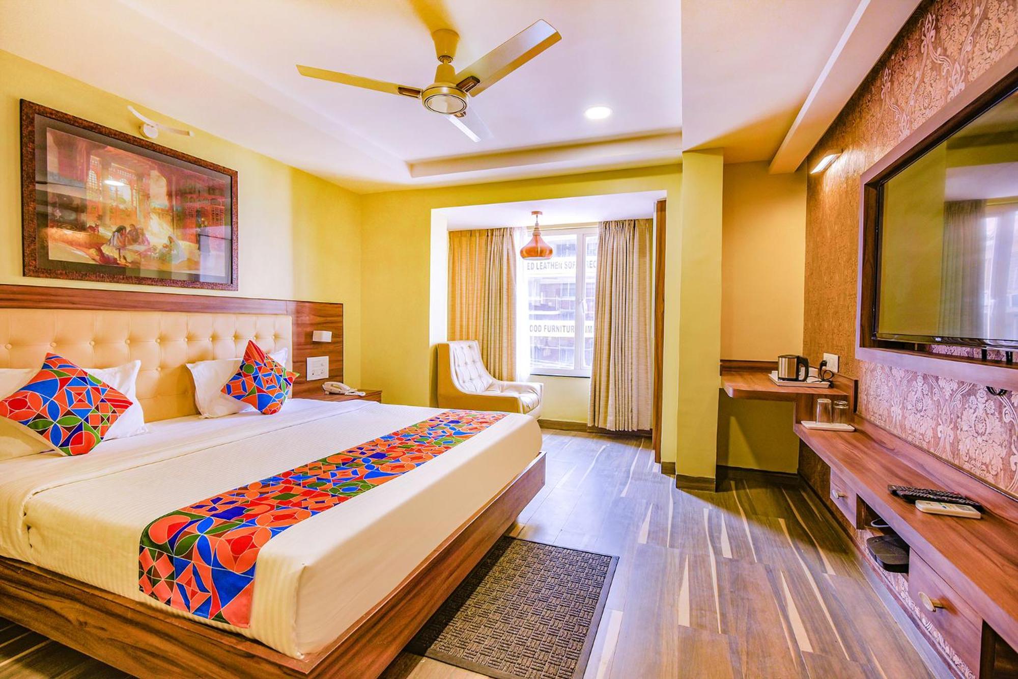 Fabhotel Phoenix Resorts - Nr M Chinnaswamy Stadium 벵갈루루 외부 사진
