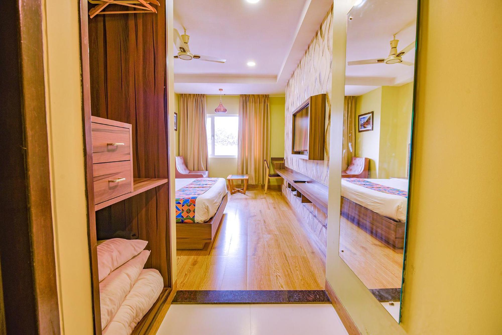 Fabhotel Phoenix Resorts - Nr M Chinnaswamy Stadium 벵갈루루 외부 사진