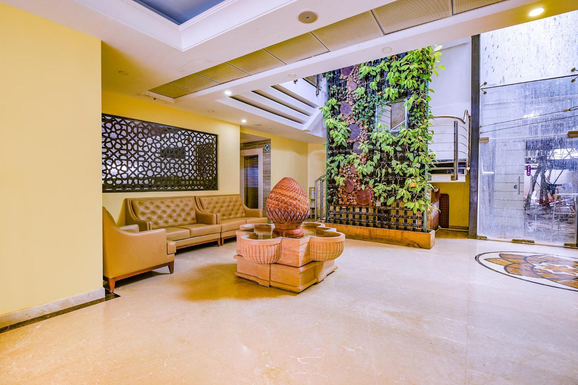 Fabhotel Phoenix Resorts - Nr M Chinnaswamy Stadium 벵갈루루 외부 사진