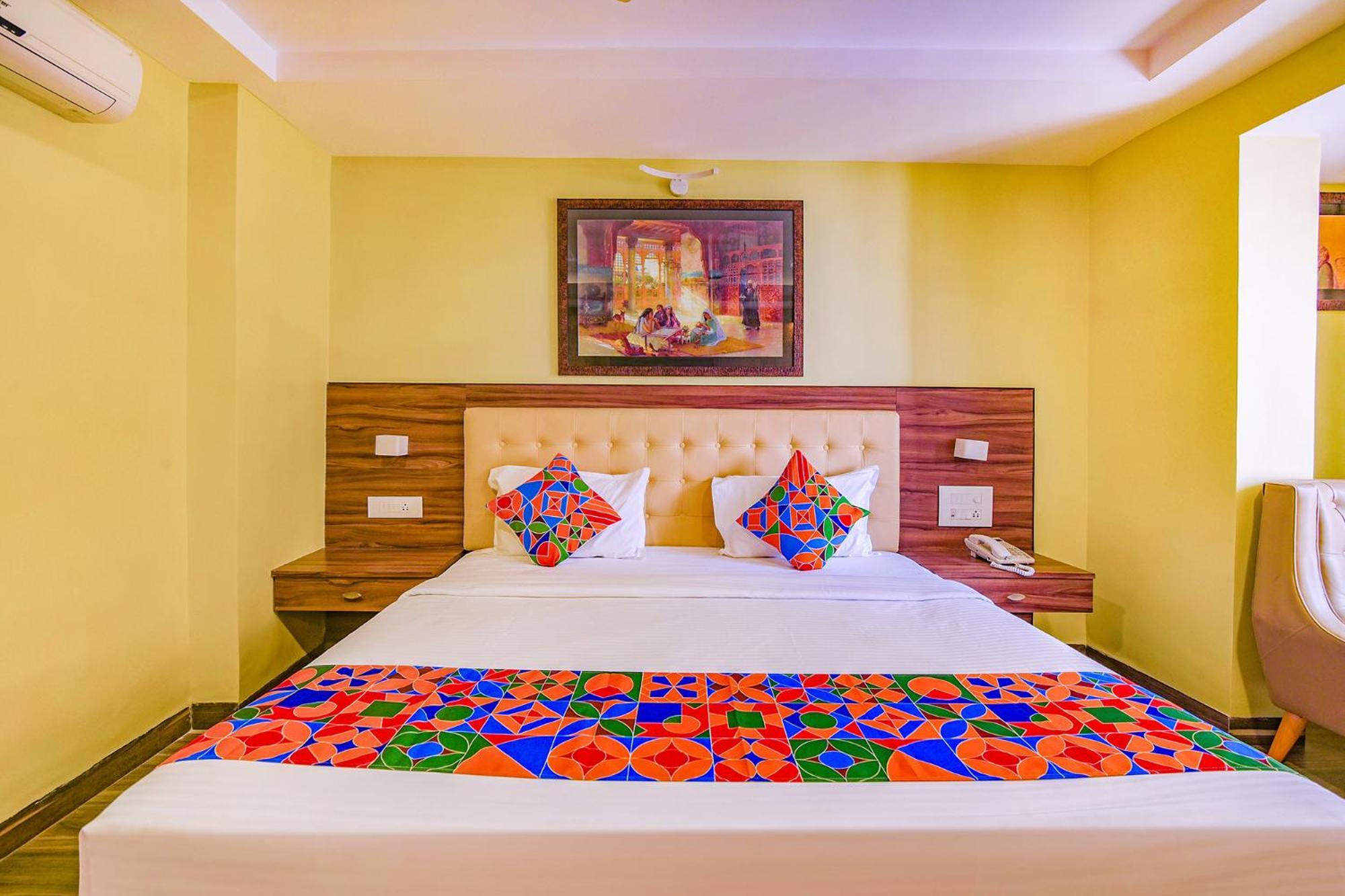 Fabhotel Phoenix Resorts - Nr M Chinnaswamy Stadium 벵갈루루 외부 사진